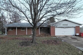 Building Photo - 235 Eastland Dr