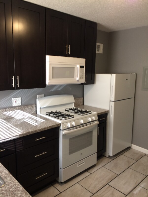 Building Photo - 3110 N 51st Terrace