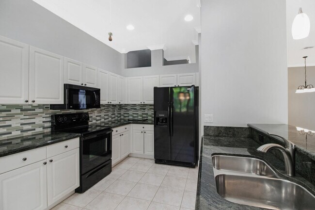 Building Photo - 137 Barefoot Cove