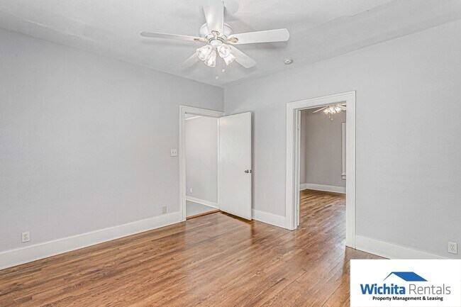 Building Photo - 2 bed 1 bath home