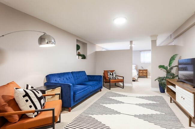 Foto del edificio - 2357 W Moffat St