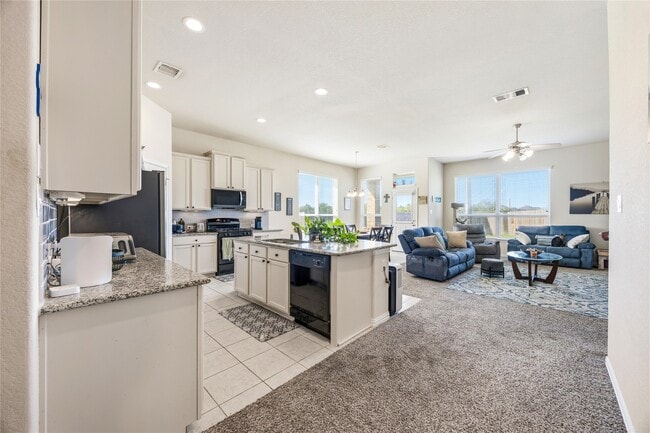 Foto del edificio - 2503 Pines Pointe Dr