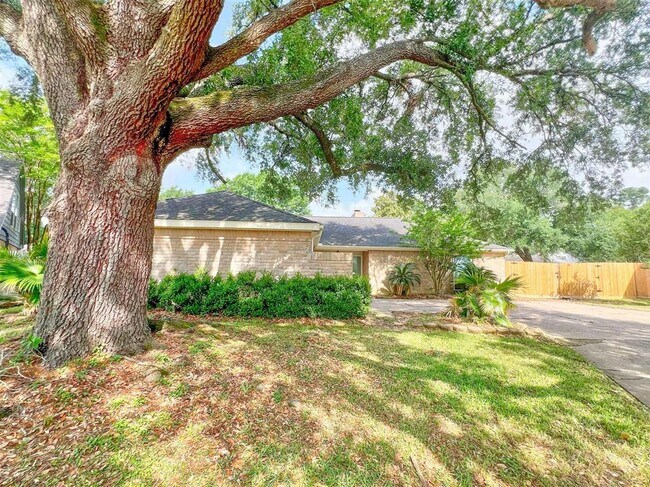 Foto del edificio - 15810 Stanhope Ct