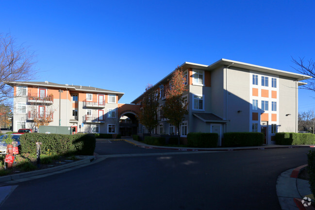 Building Photo - Arroyo Point