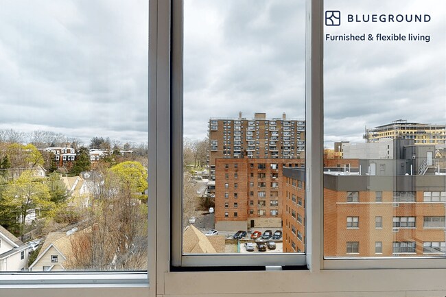 Foto del edificio - 27 Barker Ave