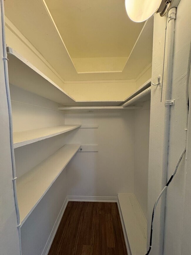 Foto del interior - Hayworth Courtyard Apartments – West Holly...
