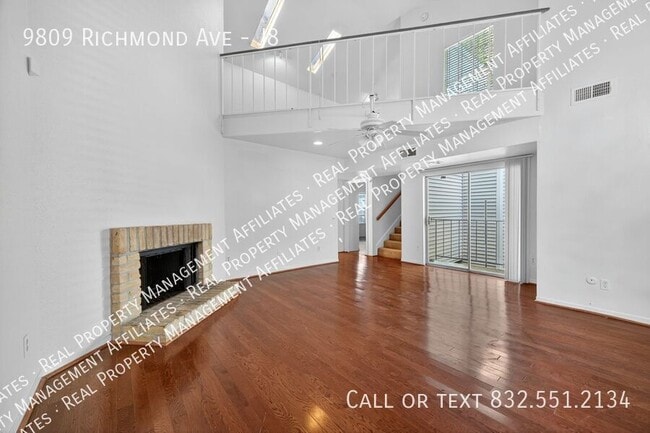 Foto del edificio - 9809 Richmond Ave.