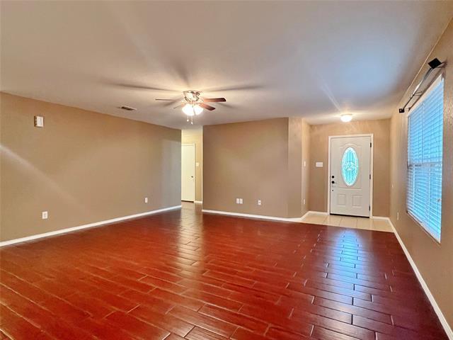 Building Photo - 9925 Amaryllis Ln