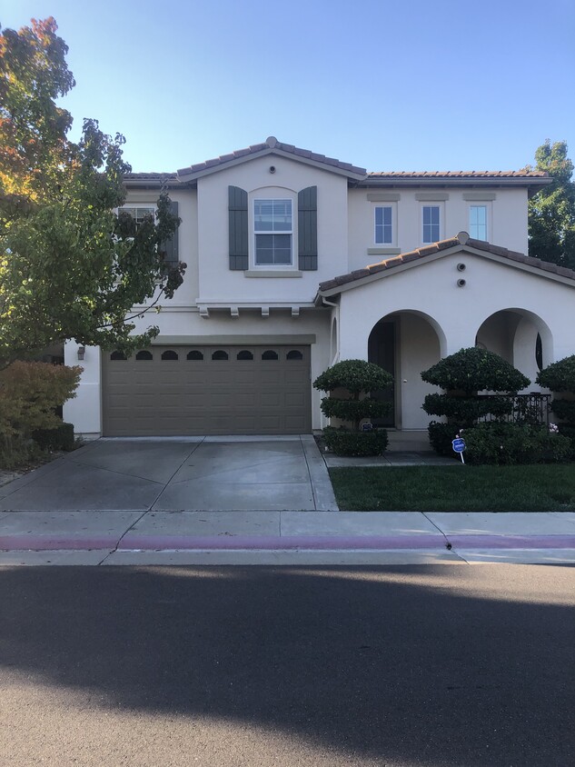 Primary Photo - 2331 Millenium Ln
