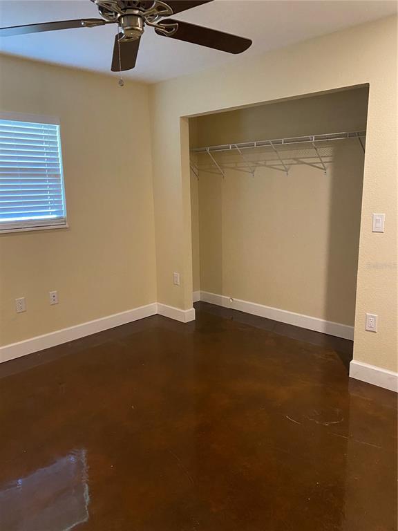 Building Photo - 2133 Bougainvillea St