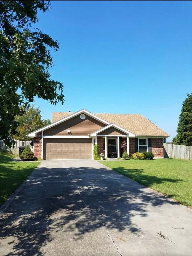 Building Photo - 1705 Bay Wood Cir