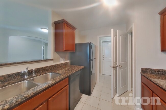 Building Photo - 628 Totem Trail Dr