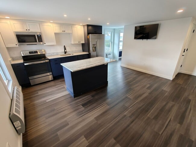 Photo - 225 State St Apartment