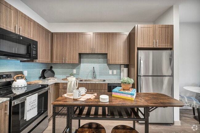 Building Photo - Lantana at Round Rock