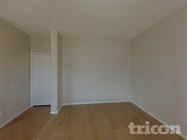 Building Photo - 8717 W Hammond Ln