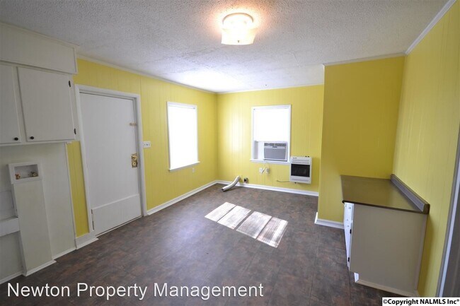 Foto del edificio - 3 br, 1 bath House - 11850 Snake Road