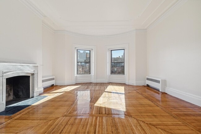 Building Photo - 190 Beacon St