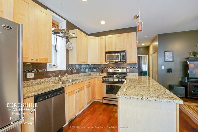Foto del edificio - 2237 W Medill Ave