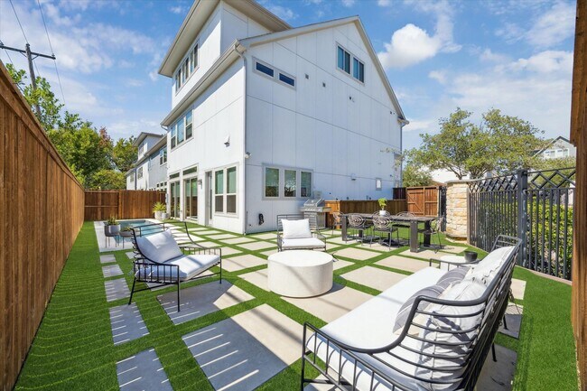 Foto del edificio - 6609 Basal Woods Way