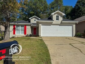 Building Photo - 4571 Mayo Dr