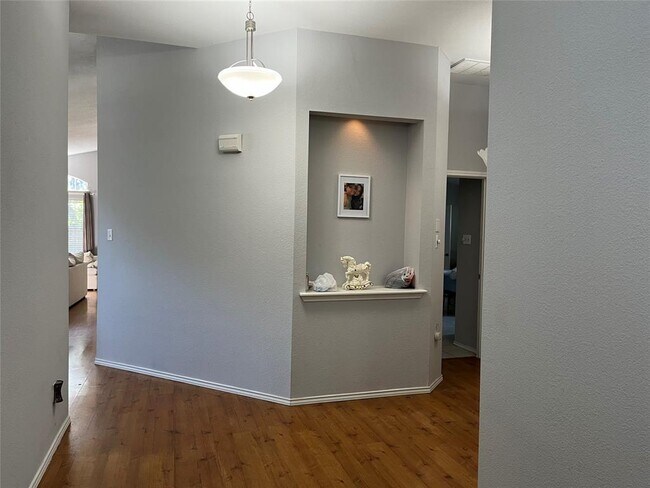 Building Photo - 604 Territory Cove