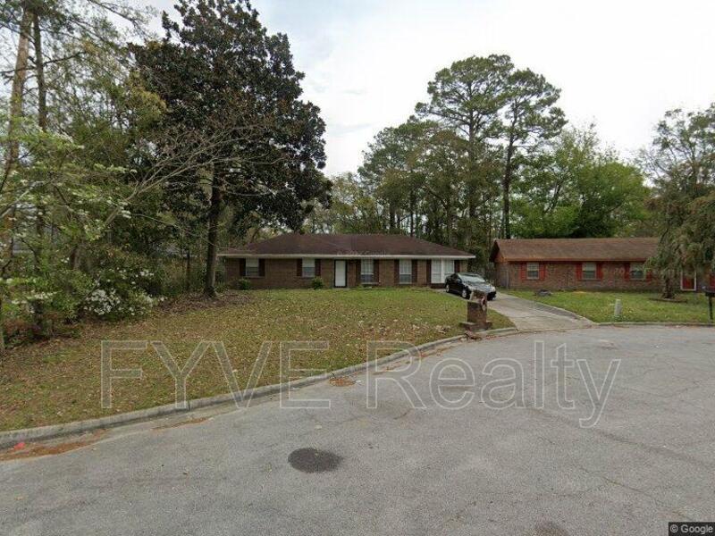 Foto principal - 130 Bradford Ct