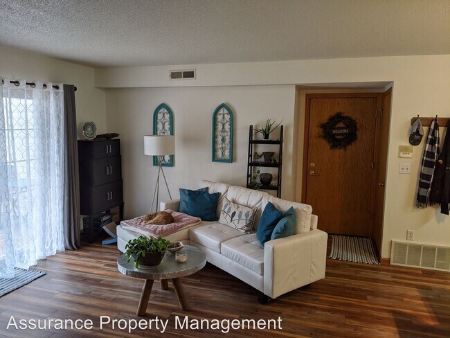 Building Photo - 2871-2875 Coral Ct
