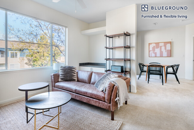 Building Photo - 39361 Mozart Terrace