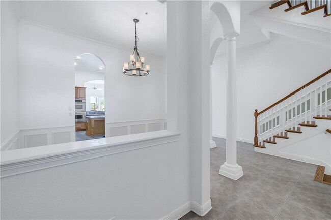 Building Photo - 1026 Paseo Del Rio NE