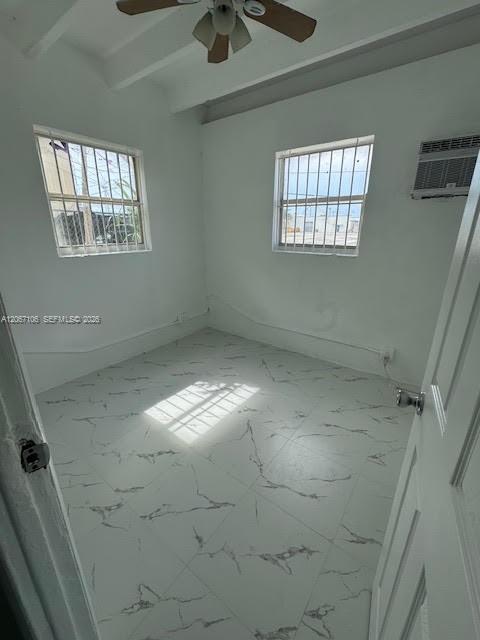 Foto del edificio - 136 SW 3rd Ct