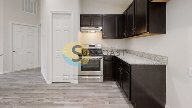 Building Photo - Beautiful 3 BR/2 BA Home In Ocala Availabl...