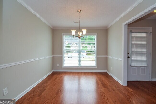 Building Photo - 3896 Pine Village Pl