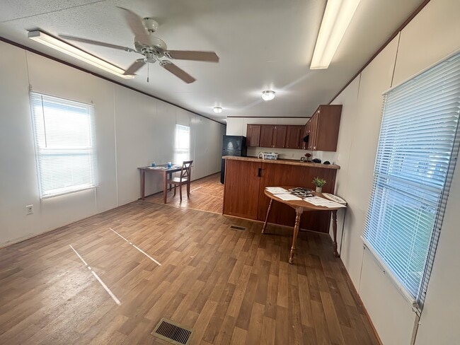 Building Photo - 7031 Timber Ridge Center