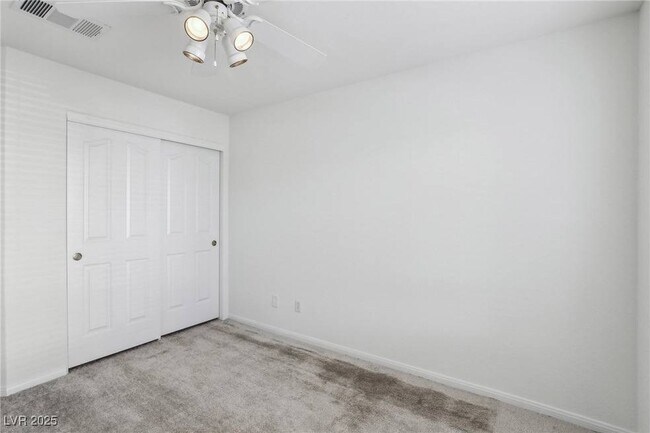 Foto del edificio - 7501 Bush Garden Ave