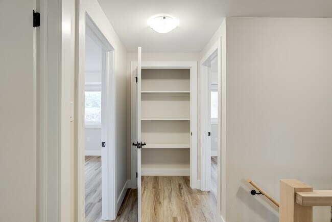 Building Photo - 64 Collete Crescent