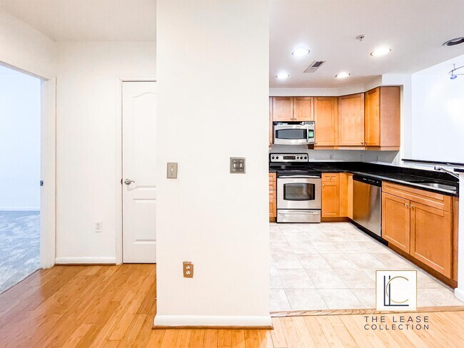 Foto del edificio - 1126 10th St NW