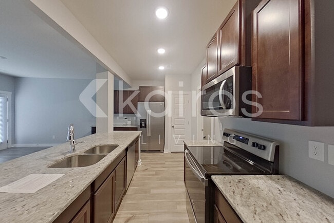 Foto del edificio - 7210 Chatfield Wy NW