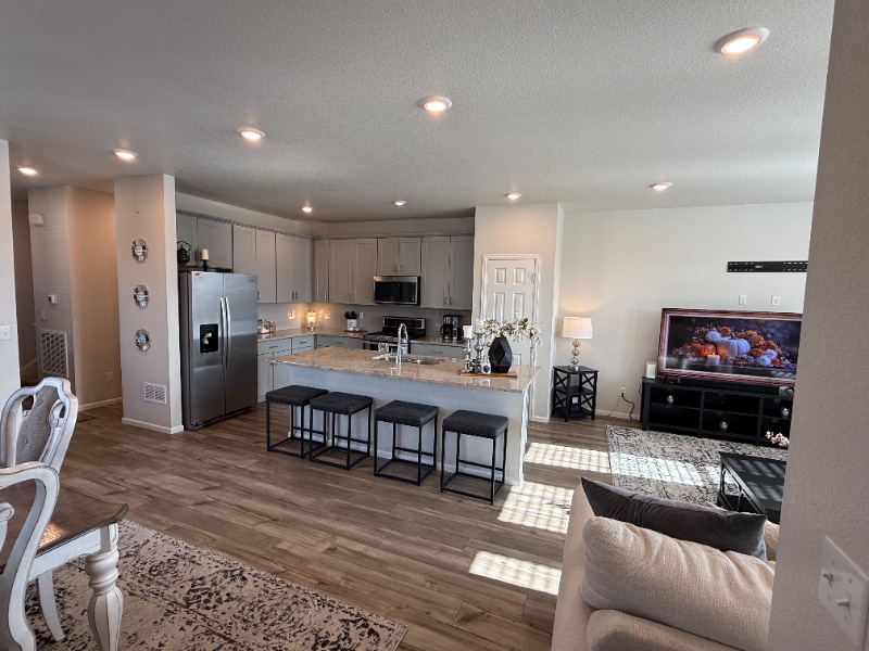 Foto principal - 900 Tarragon Rd