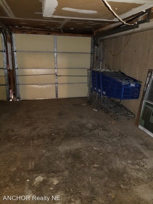 Foto del edificio - 8800 Cottage St