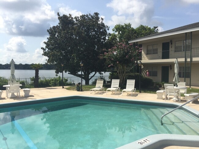 PISCINA - 2885 S Osceola Ave