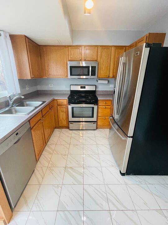 Foto del edificio - 1740 Windcrest Ln
