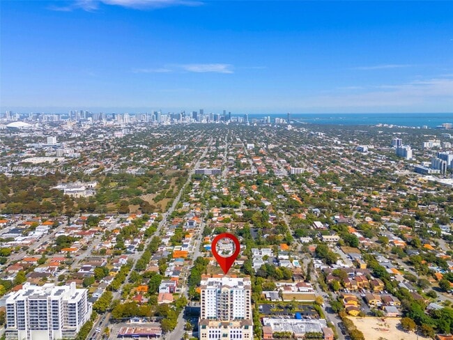 Foto del edificio - 1627 SW 37th Ave