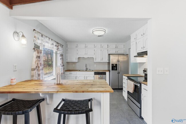 Foto del edificio - 4904 Middleton Ln NW