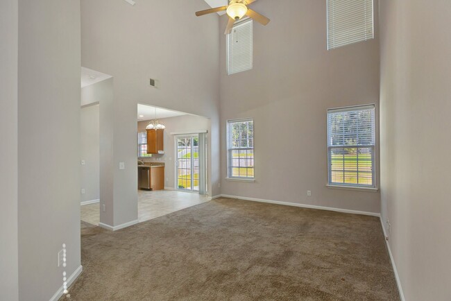 Building Photo - Exceptional Summerville Home!