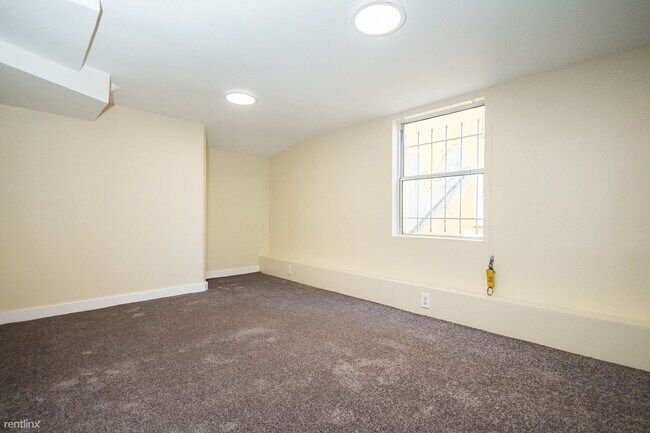 Building Photo - 1 br, 1 bath House - 626 56th St Private B...