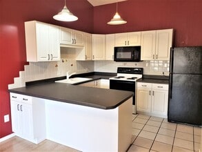Building Photo - 1346 Millcreek Dr