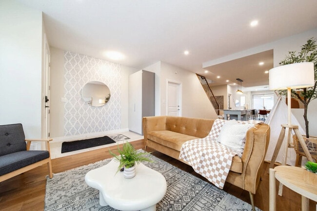 Photo du bâtiment - 10510-10132 132 St NW