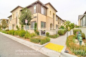 Building Photo - 3900 S Oasis Paseo
