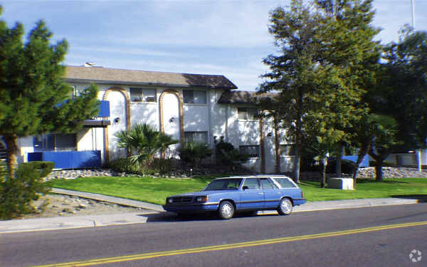 Primary Photo - Hillside Terrace Apartments