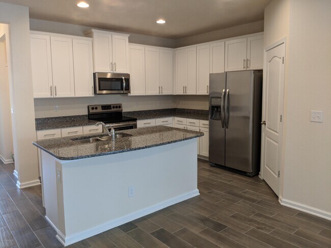 Building Photo - 221 Servia Dr